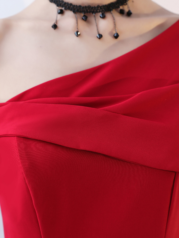 Đầm xòe dự tiệc cách điệu lệch vai cực kỳ xinh đẹp màu đỏ