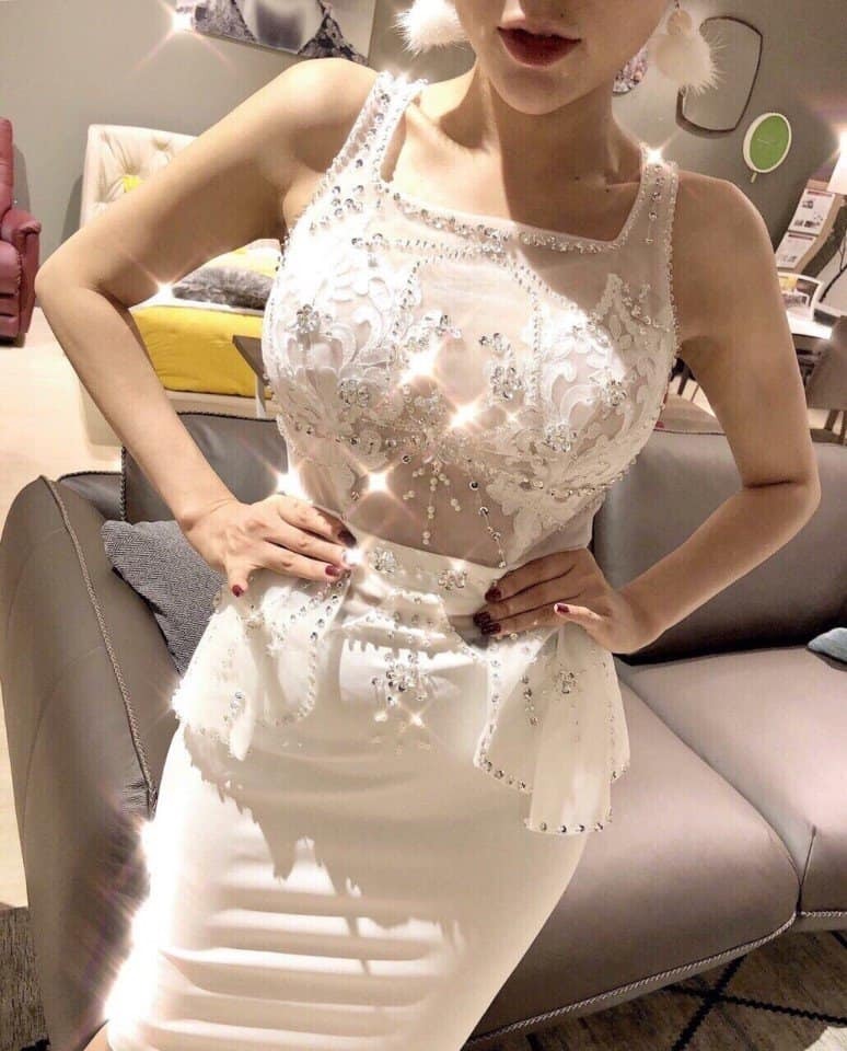 Đầm body peplum đính đá 