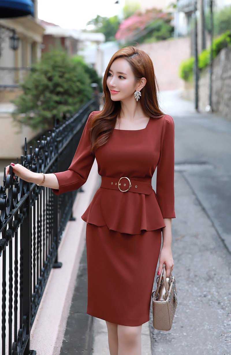 Đầm công sở peplum kèm dây nịt - đầm body trắng