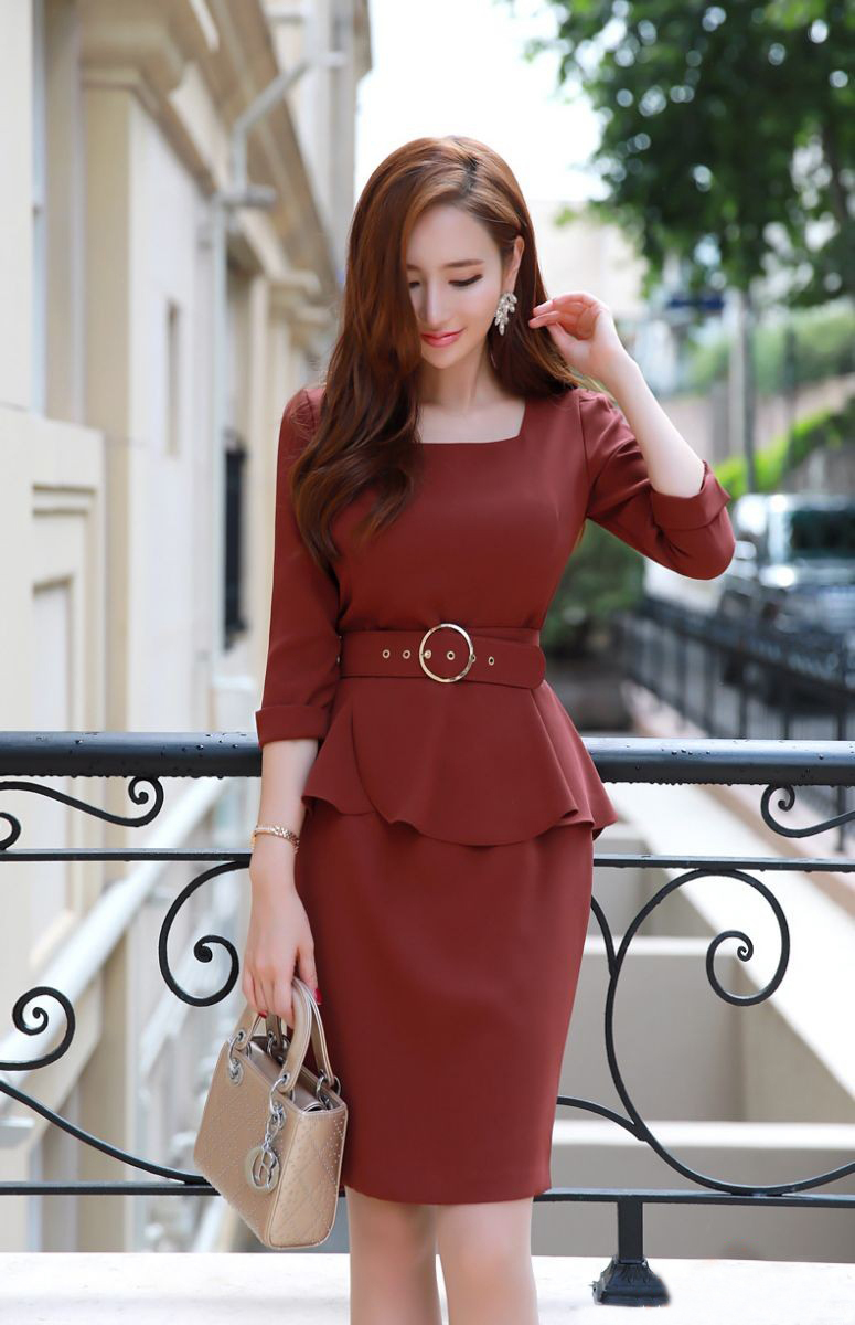 Đầm công sở peplum kèm dây nịt - đầm body trắng