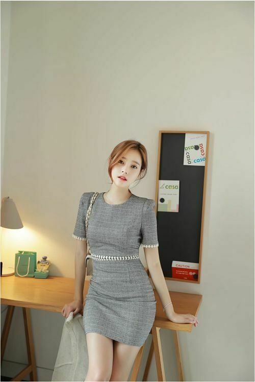 Đầm công sở viền ren eo và tay - đầm body đỏ