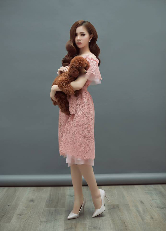 Đầm ren 2 dây trễ vai phối lưới dễ thương - Đầm ren đẹp