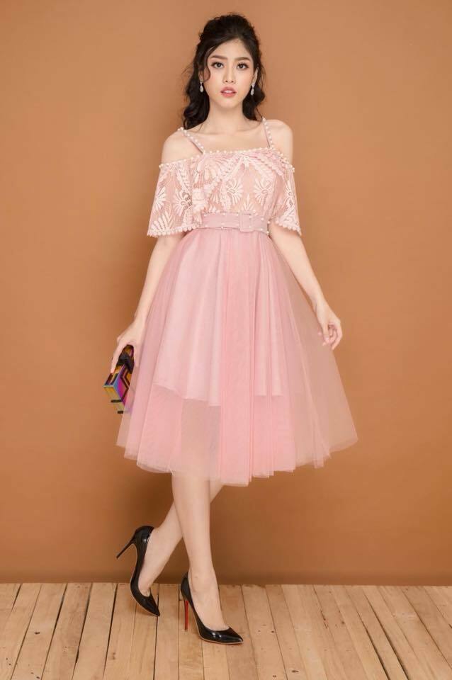 BELY | V761 - Váy đầm 7 mảnh xòe silk lạnh thiết kế choàng vai - Xanh mint, Hồng  pastel - Bely | Thời trang cao cấp Bely