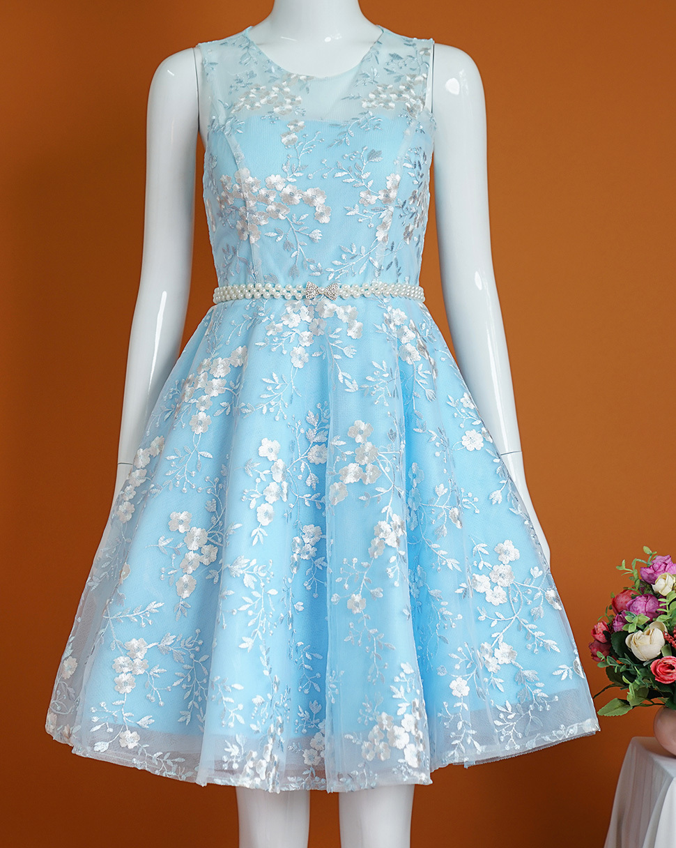 Đầm xòe đẹp dự tiệc sát nách ren ép hoa cao cấp màu xanh