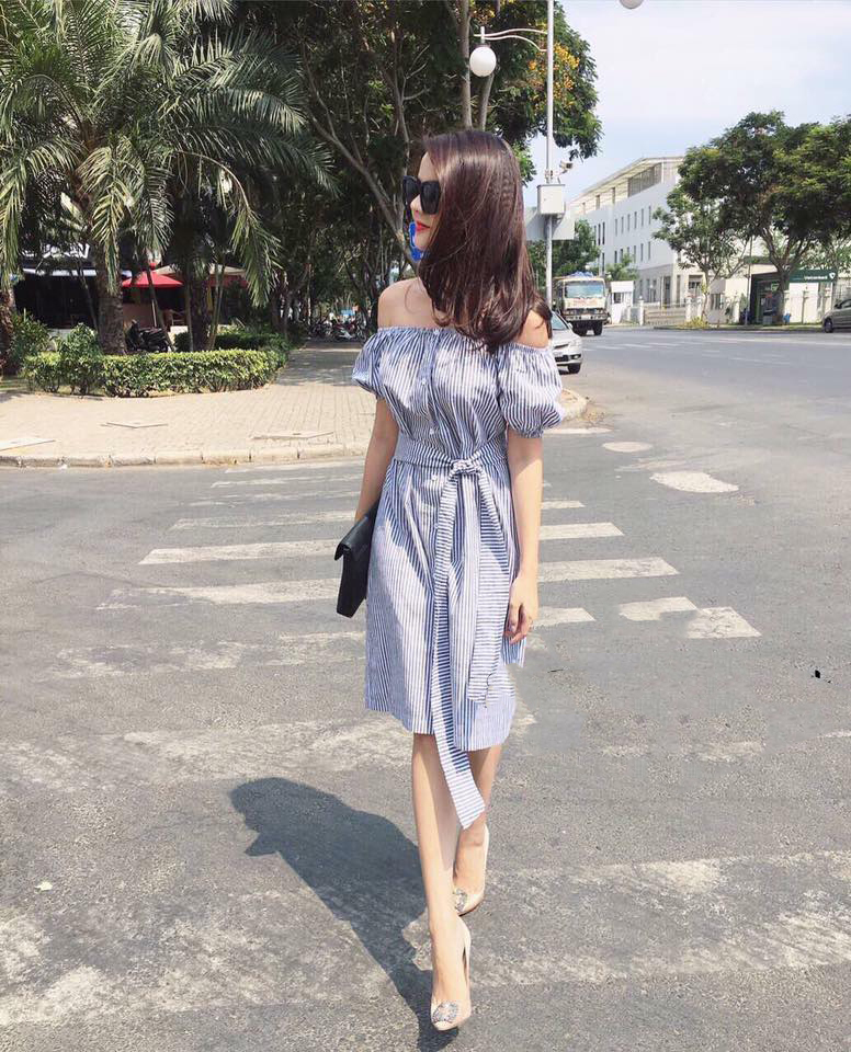 Đầm xòe kate sọc trễ vai thắt eo dễ thương - Đầm xòe