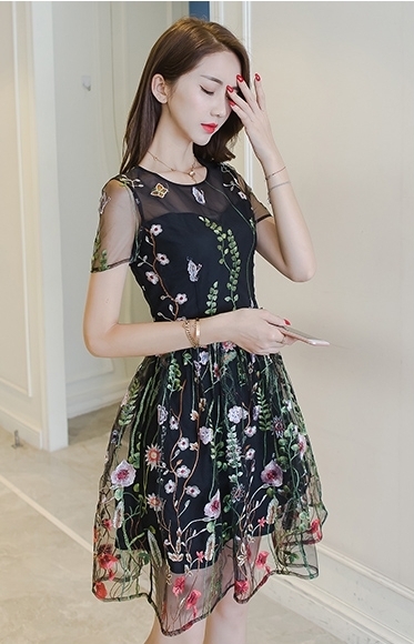 Đầm xòe lưới thêu hoa cao cấp kết nơ màu đen - Đầm xòe