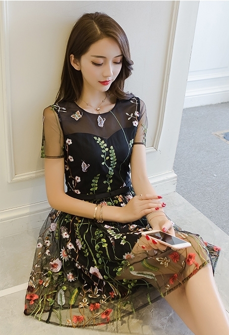 Đầm xòe lưới thêu hoa cao cấp kết nơ màu đen - Đầm xòe