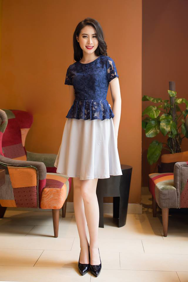 Đầm xòe thiết kế ren peplum màu xanh quyến rũ