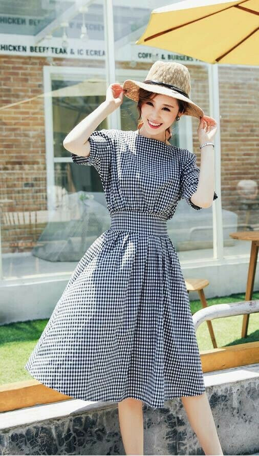 Đầm xòe vintage caro nhí dễ thương