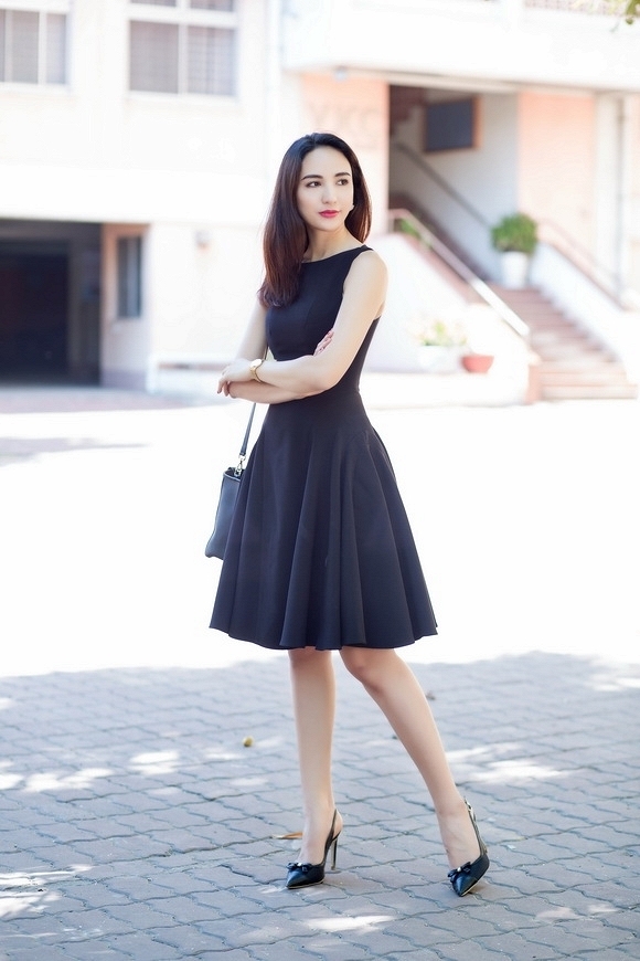 Đầm xòe xếp ly màu đen xinh như ngọc diễm - Đầm xòe