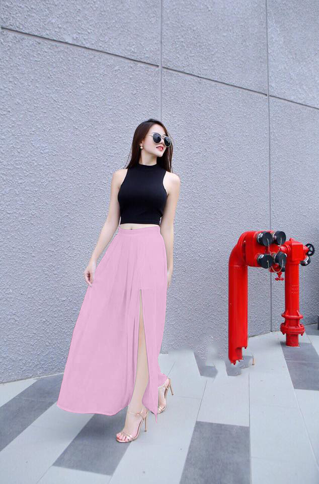 Set áo croptop + chân váy maxi xẻ tà màu hồng dễ thương